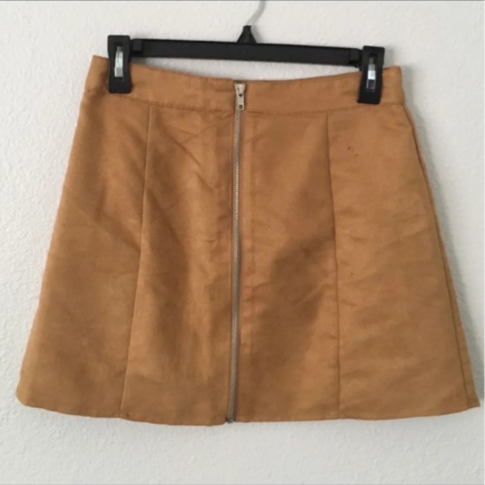 Forever 21 nude suede zip up skirt